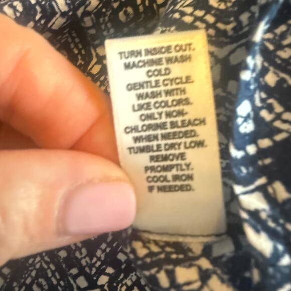 Cato Shirt Womens Blue White Ikat Diamond Print Button Up Long Sleeve 18/20 W - Picture 8 of 8